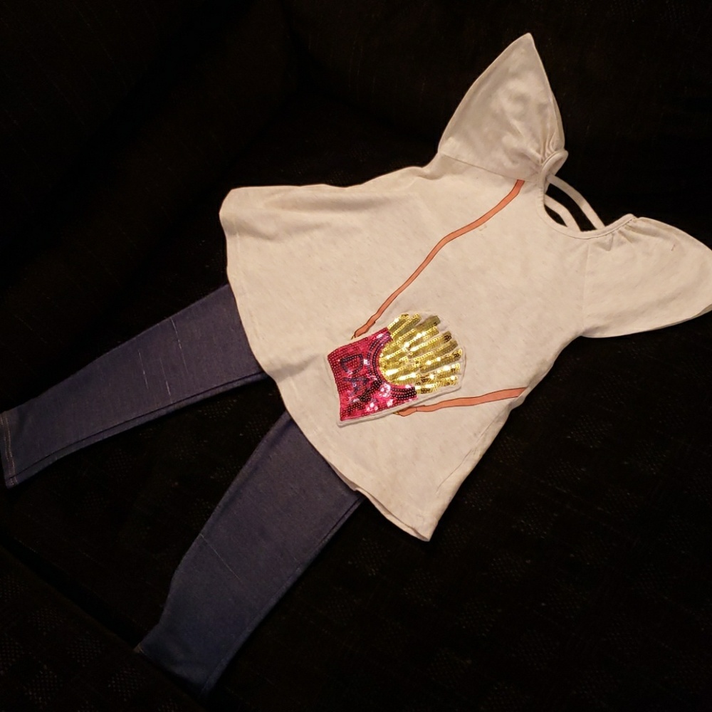 2pc Jessica Simpson Top & Bottom Set